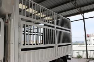 福田 奧鈴新捷運 156馬力 3.83米 國五排半倉柵式輕卡載貨車(BJ5048CCY-A1)