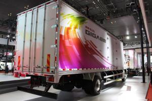 慶鈴 五十鈴巨咖 350馬力 4X2 9.6米 國(guó)五廂式載貨車(QL5080XXYU1VDR)