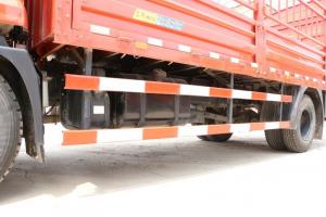 東風(fēng)商用車 天錦VR 180馬力 4X2 6.75米 國(guó)五倉(cāng)柵式載貨車(DFH5180CCYBX3JV)
