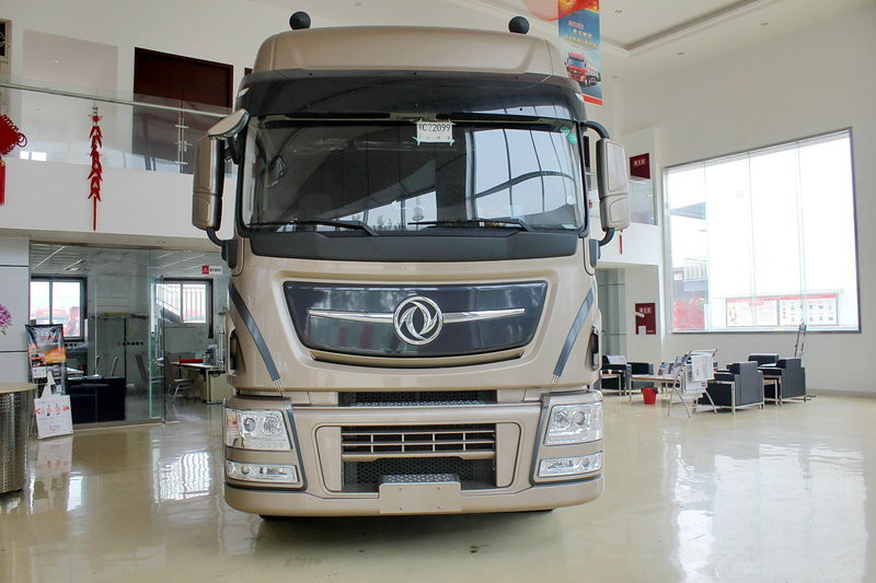 東風(fēng)商用車(chē) 天龍旗艦KX 2018款北方版 520馬力 6X4 國(guó)五危險(xiǎn)品牽引車(chē)(DFH4250CX4)