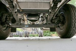 東風(fēng)商用車 天錦中卡 180馬力 4X2 6.75米 國(guó)五倉(cāng)柵式載貨車(DFH5160CCYBX1JVA)