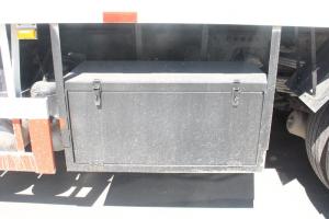 東風(fēng)商用車 天龍重卡 245馬力 6X2 9.6米 國(guó)五廂式載貨車(DFH5250XXYAX1V)