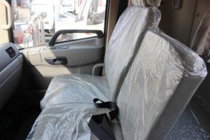 東風(fēng)商用車 天錦中卡 180馬力 4X2 6.75米 國(guó)五廂式載貨車(DFH5180XXYBX1DV)