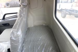 東風(fēng)商用車 天錦 140馬力 4X2 5.2米 國(guó)五載貨車底盤(DFH1100B)