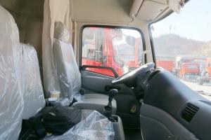 東風(fēng)商用車 天錦中卡 180馬力 4X2 7.7米 國(guó)五廂式載貨車(DFH5160XXYBX2JV)