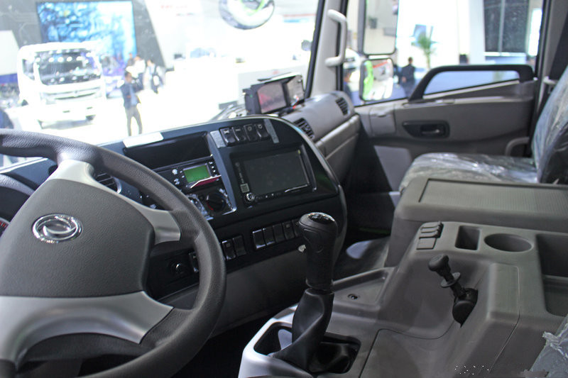 東風(fēng)商用車(chē) 天龍KC重卡 385馬力 8X4 7.2米 國(guó)五自卸車(chē)(DFH3310A3)