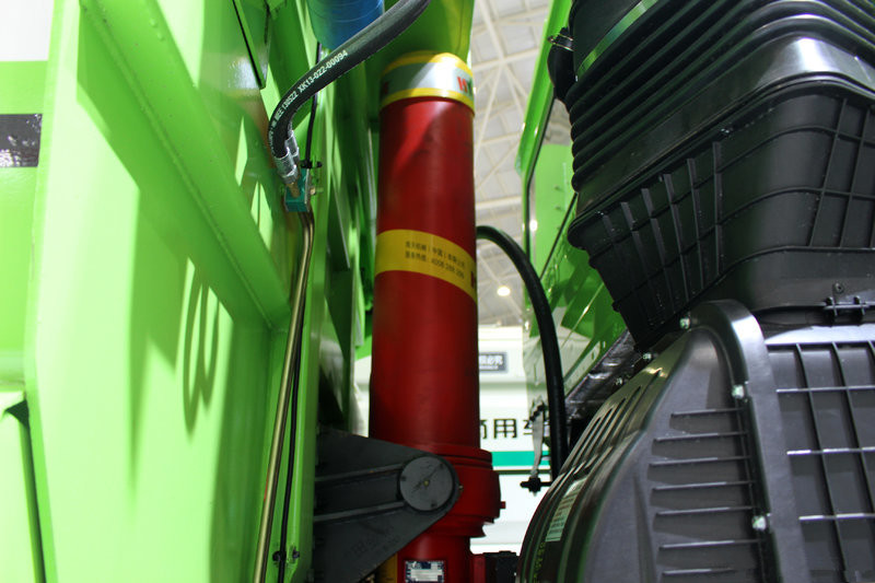 東風(fēng)商用車(chē) 天龍KC重卡 385馬力 8X4 7.2米 國(guó)五自卸車(chē)(DFH3310A3)