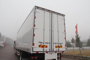 中國重汽 汕德卡SITRAK C5H重卡 310馬力 9.6米廂式 國五載貨車(ZZ5186XXYN711GE1)