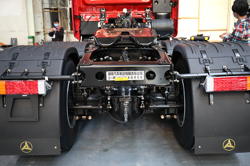 三一重卡 朱宏版 500馬力 6x4 國五 輕量化牽引車 （HQC4250T）