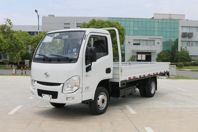 上汽躍進 福運S80 113馬力 4×2 國六 單排 欄板載貨車 軸距3100mm