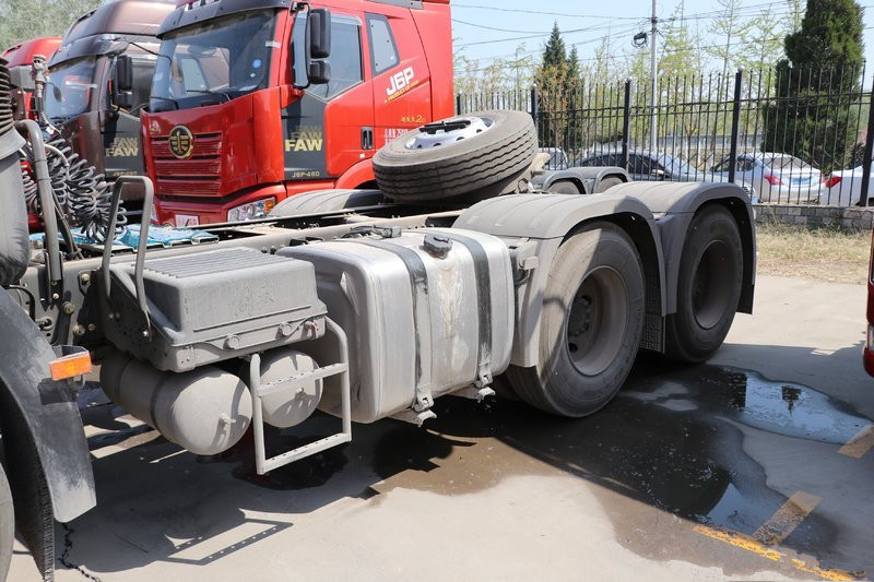 一汽解放 新J6P重卡 質(zhì)惠版 運煤款 380馬力 6X4 國六 牽引車(CA4250P66K25T1E6)
