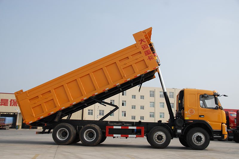 大運重卡 新N8E復(fù)合 350馬力 8X4 6.6米 國五 自卸車(12檔)(CGC3310D5DDAD)