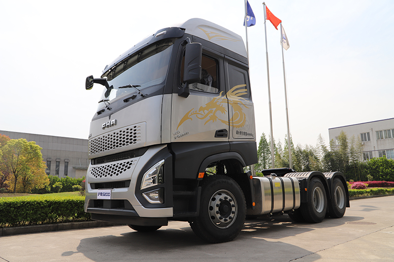 一汽凌源 滬尊S200 先鋒版 500馬力 6×4 國五牽引車（CAL4253C4F4E5）