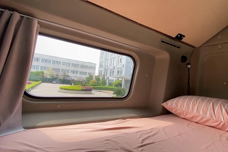 一汽凌源 滬尊S200 先鋒版 500馬力 6×4 國五牽引車（CAL4253C4F4E5）