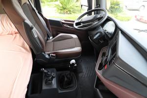 一汽凌源 滬尊S200 先鋒版 500馬力 6×4 國五牽引車（CAL4253C4F4E5）