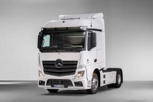 奔馳 新Actros F重卡 450馬力 4X2 國(guó)六 牽引車(型號(hào)1845)