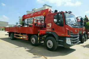 東風(fēng)柳汽乘龍 新M3 220馬力 6X2 8.2米 國(guó)五 隨車(chē)吊(LZ5250JSQM3CB)