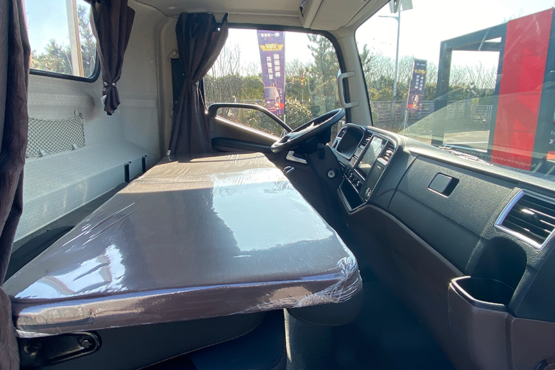 一汽解放輕卡 領(lǐng)途-4DD i-MT 150馬力 4×2 國六 單排 欄板載貨車 i-MT