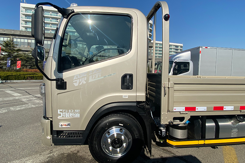 一汽解放輕卡 領途-4DD 寬體智享版 160馬力 4×2 國六 單排 欄板載貨車