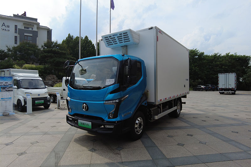 飛碟 HW5 150馬力+65kW 單排插電式混合動力廂式輕卡17.5kWh 