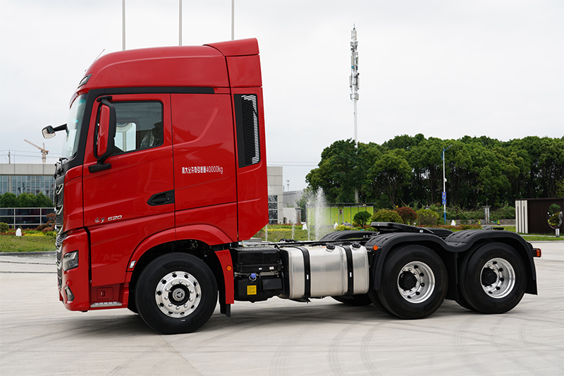 北汽重卡 追夢(mèng) 520馬力 6×4 國(guó)六 牽引車 煤炭運(yùn)輸版（BJ4250D6CP-02）