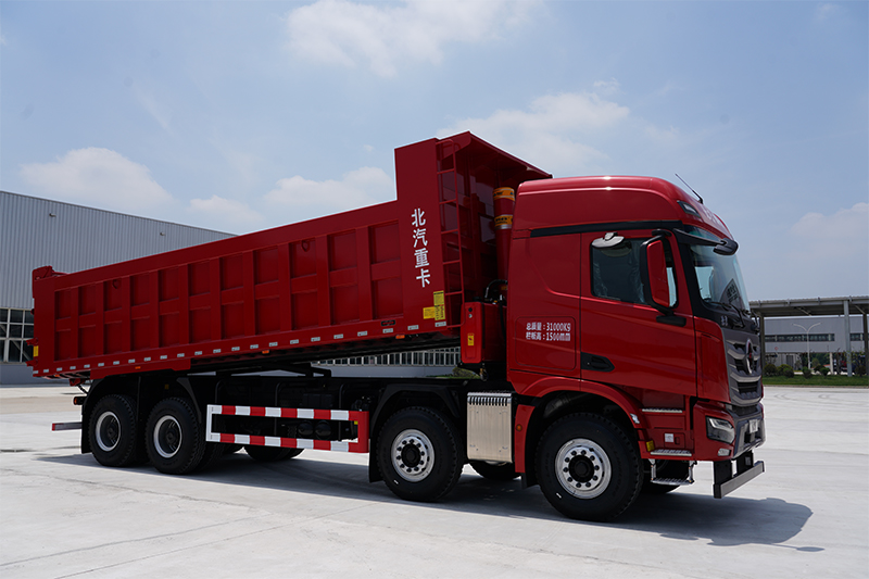 北汽重卡 追夢(mèng) 440馬力 8×4 國(guó)六 7.4米 砂石料自卸車（BJ3310D6DP-02） 