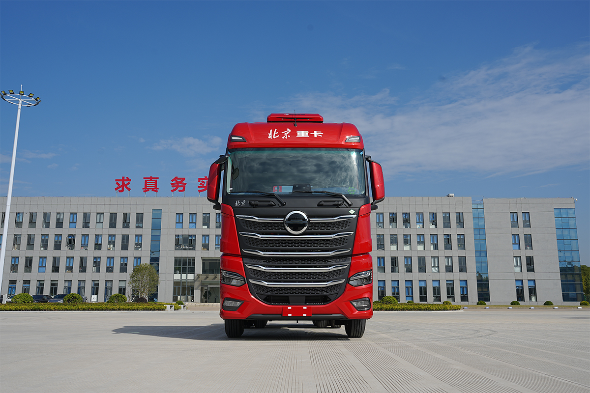 北京重卡 追夢 530馬力 6×4 國六 LNG 牽引車 普貨/零擔運輸版（BJ4250G6CP）