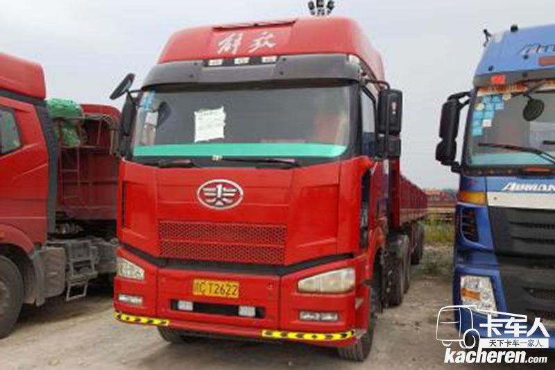 一汽解放 J6P重卡 2013款 370馬力 8X4 9.5米 國(guó)四欄板載貨車(CA1310P66K24L7T4E4)