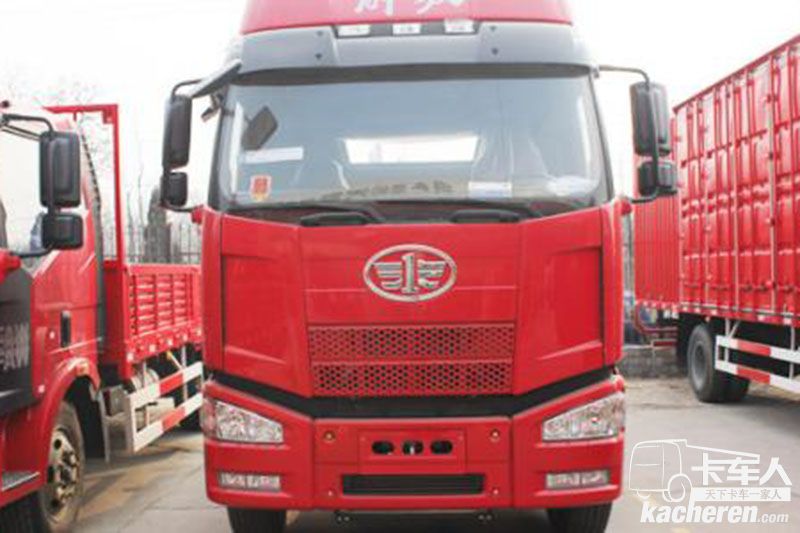 一汽解放 J6P重卡 2013款 370馬力 8X4 9.5米 國(guó)四欄板載貨車(CA1310P66K24L7T4E4)