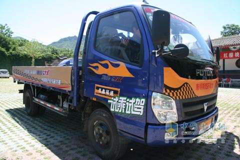 試駕的奧鈴CTX倉柵車