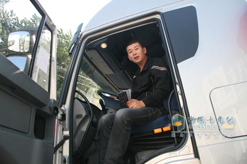 用戶試乘杰獅C100
