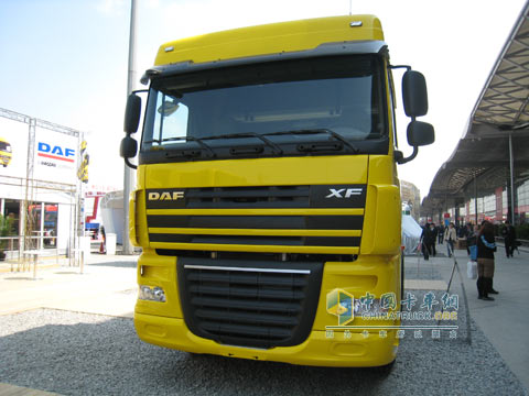 達(dá)夫XF卡車