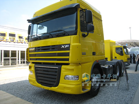 達(dá)夫XF卡車