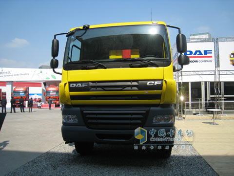 達(dá)夫CF卡車