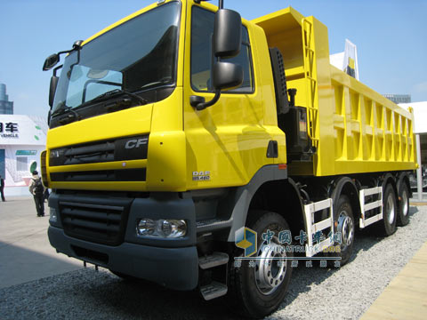 達(dá)夫CF卡車