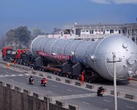 陜汽抓住機(jī)遇首款大件運(yùn)輸車(chē)亮相