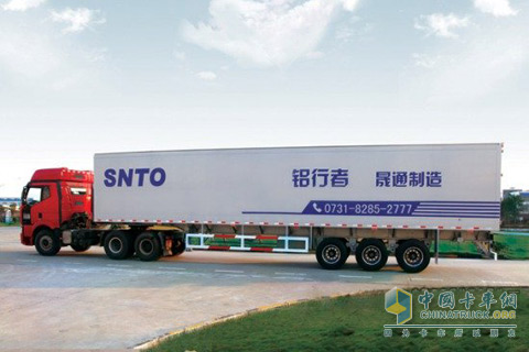 晟通全鋁廂式掛車