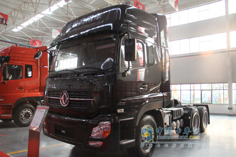 東風(fēng)天龍385馬力國(guó)四牽引車