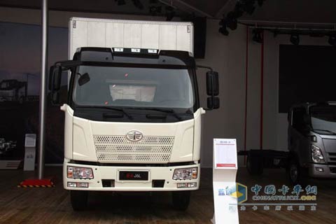 解放J6L 閃亮登場