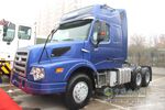解讀重汽威濼長頭車量化版與重載版牽引車